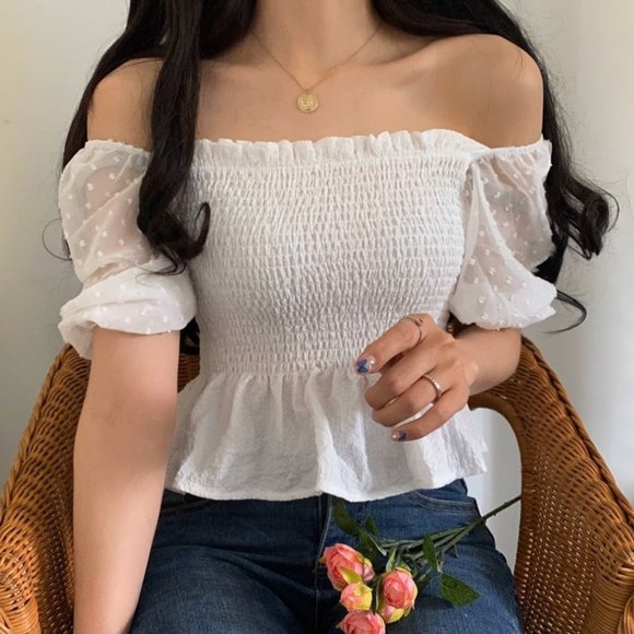 White Chiffon Dobby Mesh Short Sleeves Smocked Blouse - Picture 4 of 9